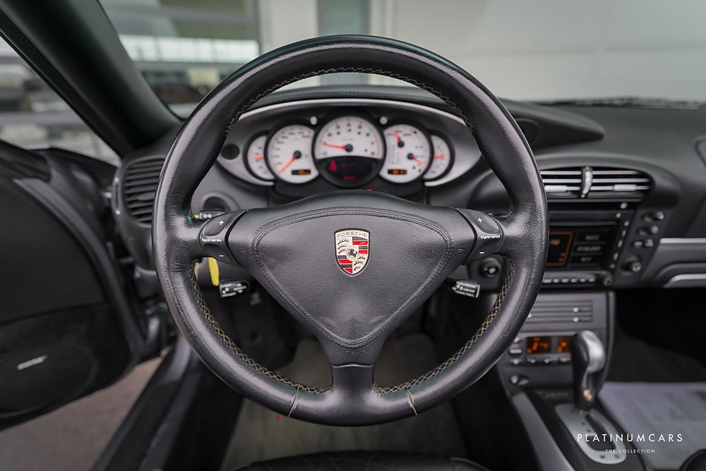 Porsche 911 996 Turbo Cab TipTronic 420hk / BOSE