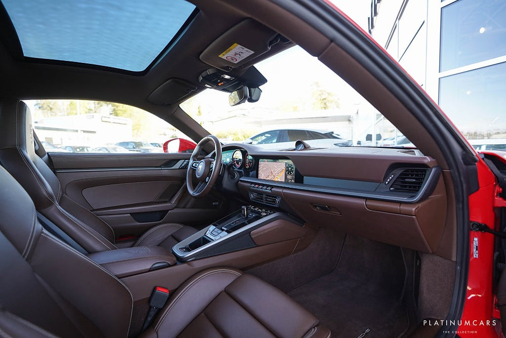 Porsche 911 992 Carrera 4S PDK 450hk / PDCC / Matrix / 18-vägs