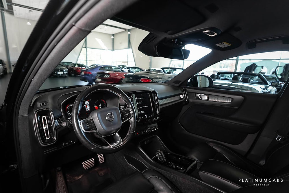 Volvo XC40 T5 Recharge R-Design / LEASEBAR / Värmare / Dragkrok