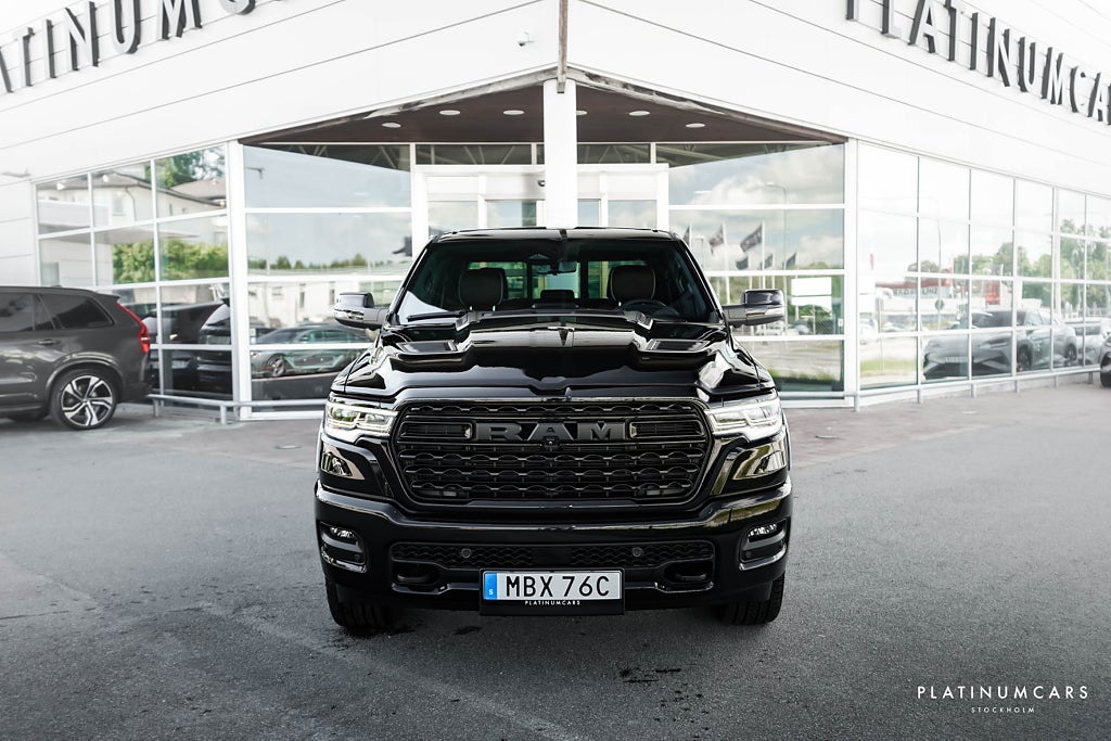 RAM 1500 Limited Rambox Night 2026 / LEASEBAR