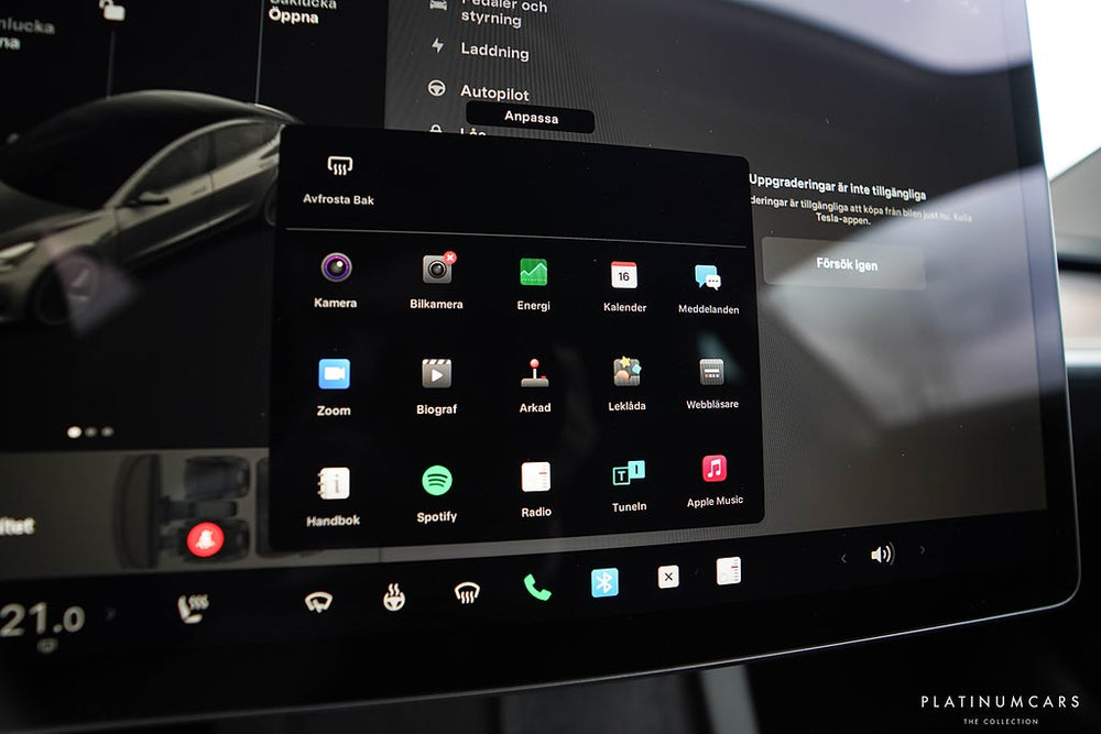Tesla Model 3 Standard Range 2023 / LEASEBAR