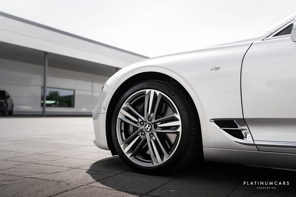 Bentley Continental GT V8 549hk / Touring / City / B&O / Låga mil