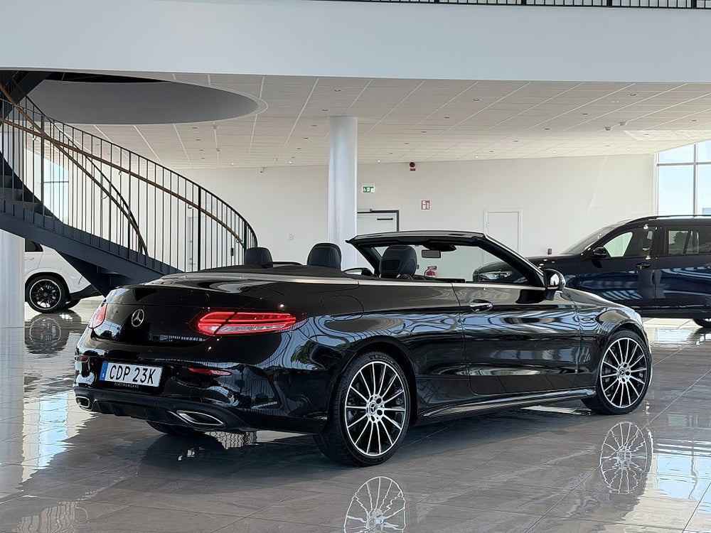 Mercedes-Benz C 300 AMG Cabriolet 258hk / Burmester / 360° / Navigation