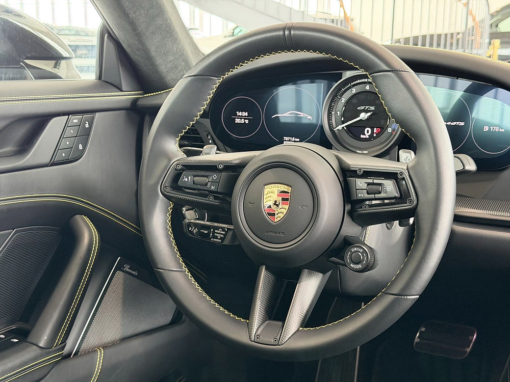 Porsche 911 992 Carrera 4 GTS PDK 480hk / PTS Dark Olive / SE SPEC
