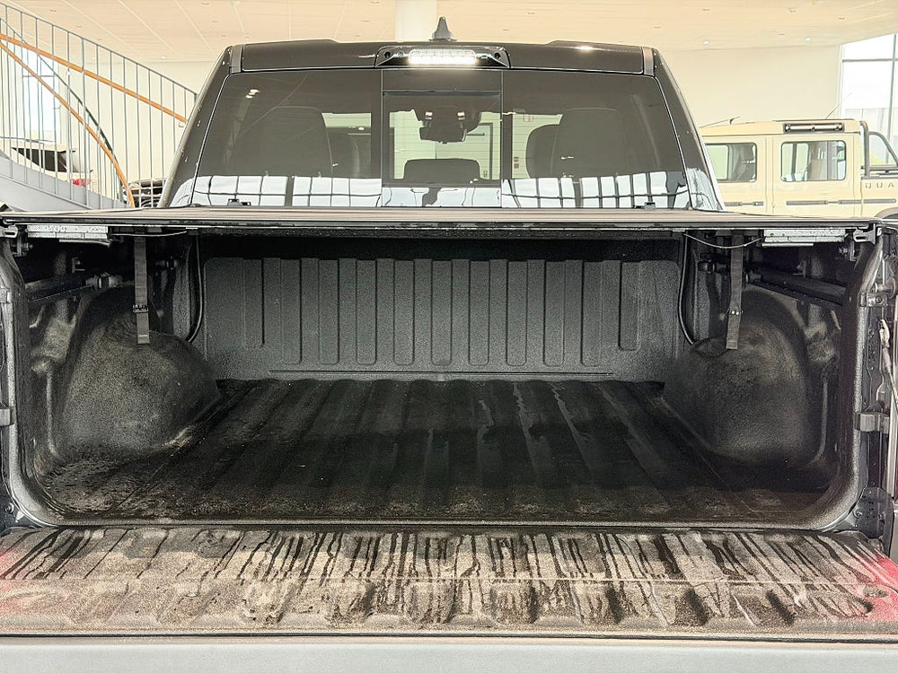 RAM 1500 Crew Cab 5.7 V8 HEMI 4x4 NIGHT / LIMITED / Sport Avgs