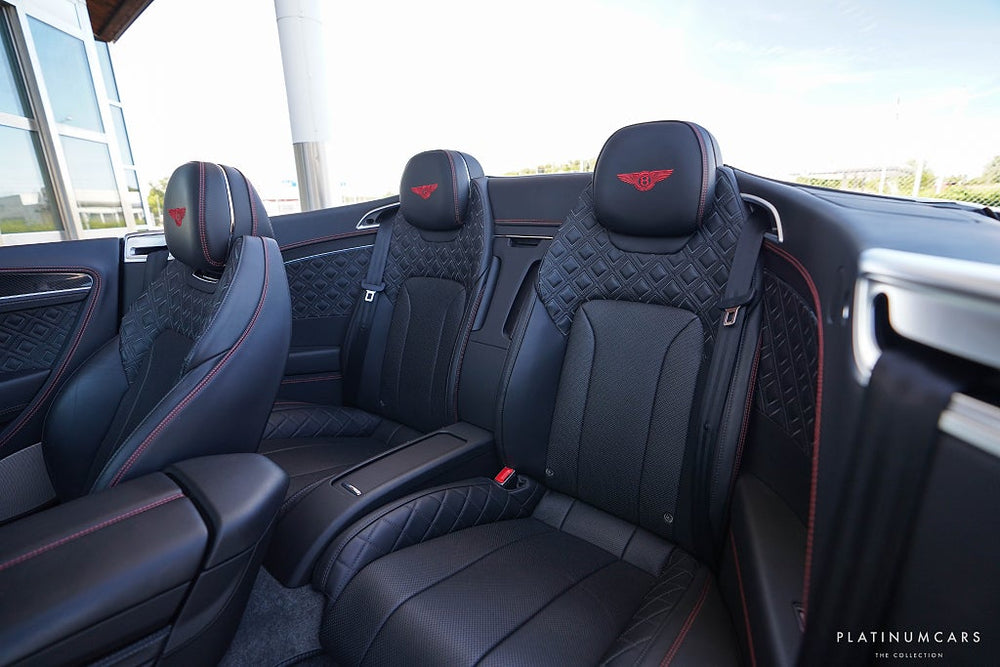 Bentley Continental GTC 4.0 V8 549hk / Kolfiber / Sv.Såld / Massage