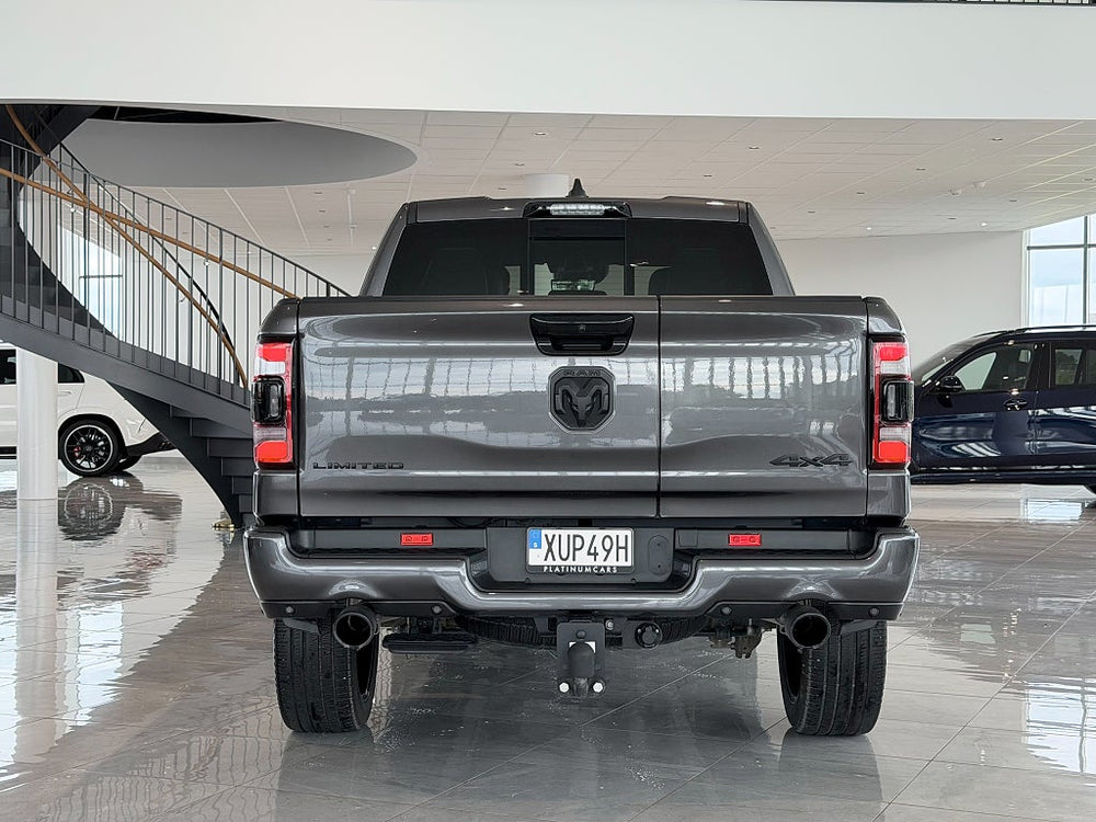 RAM 1500 Limited Night Edt Rambox Crew Cab / 5,7L V8 HEMI 401hk