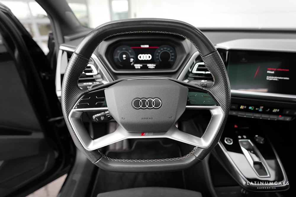 Audi Q4 40 Sportback e-tron S Line 204hk / Optik / Pano