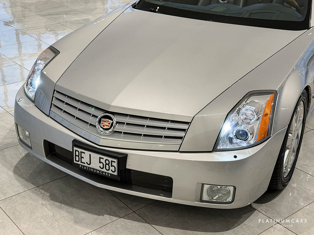 Cadillac XLR 4.6 V8 Hydra-Matic 320hk / Låga mil