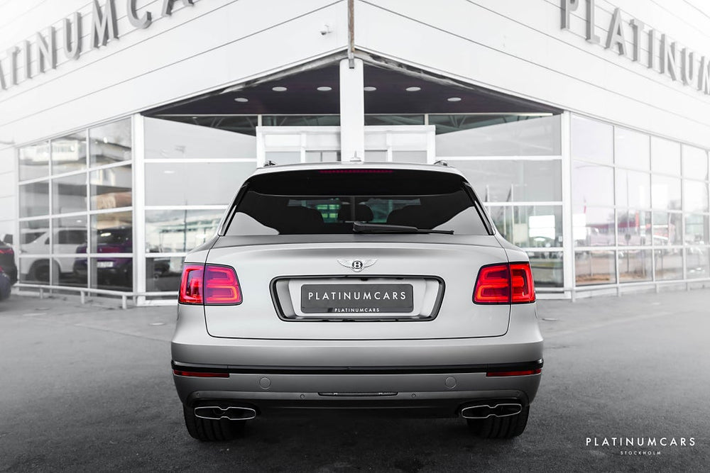 Bentley Bentayga Hybrid Blackline / Mulliner / Naim / Kolfiber