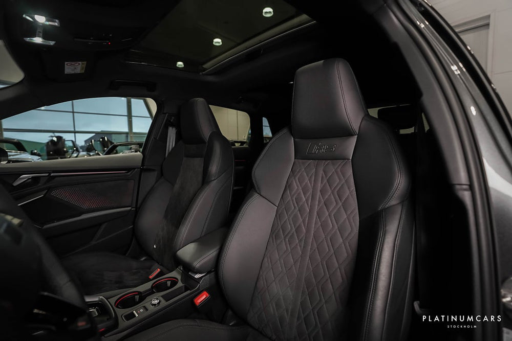 Audi RS3 Sportback 400hk 2026 / Kolfiber / Pano / RS Avgas