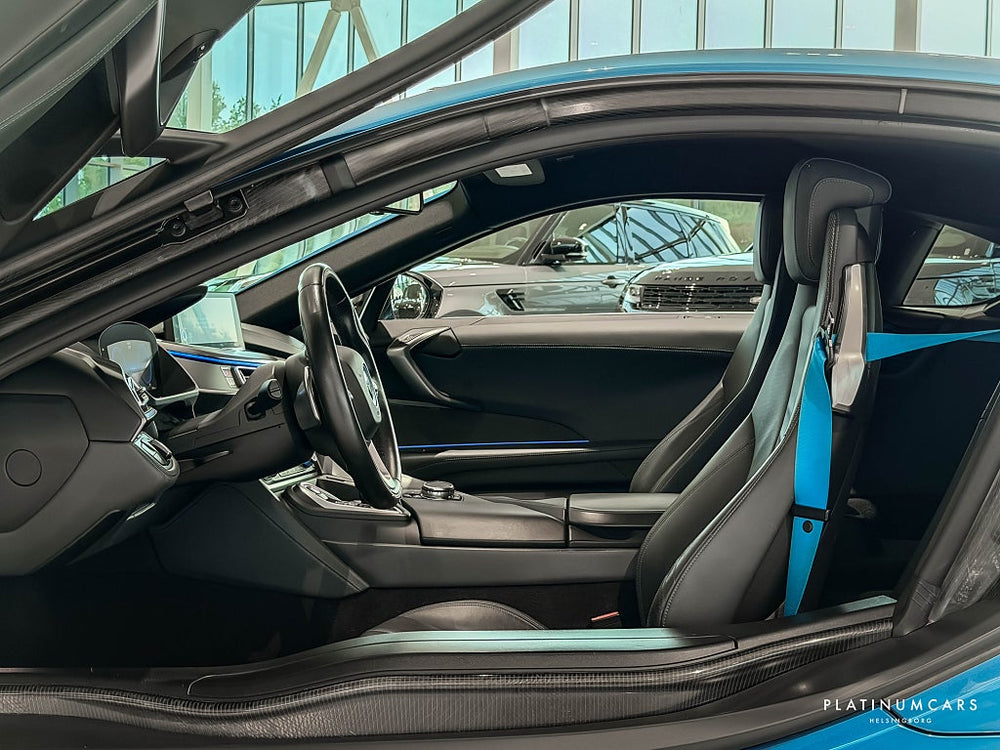 BMW i8 1.5 Steptronic 362hk / H&K / HUD