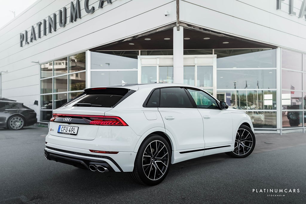 Audi SQ8 TFSI Q 507hk / Sv.såld / Pano / Matrix / Låga mil