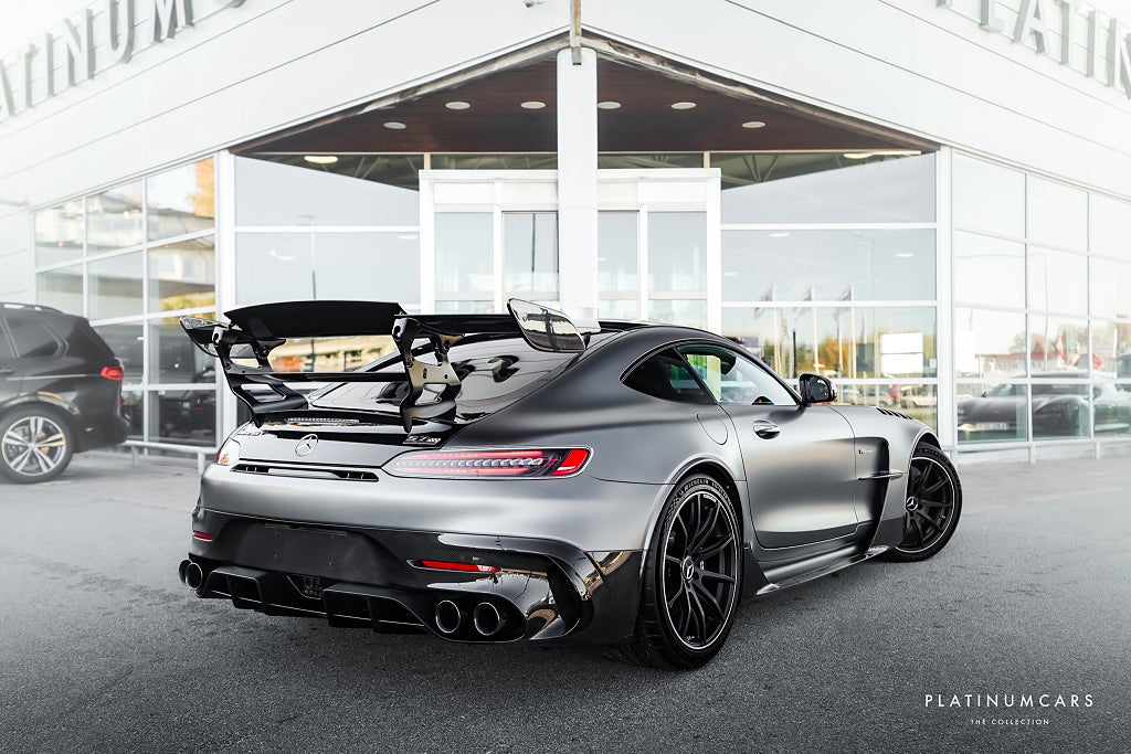 Mercedes-Benz AMG GT BLACK SERIES 730HK / Carbon / Sv.såld