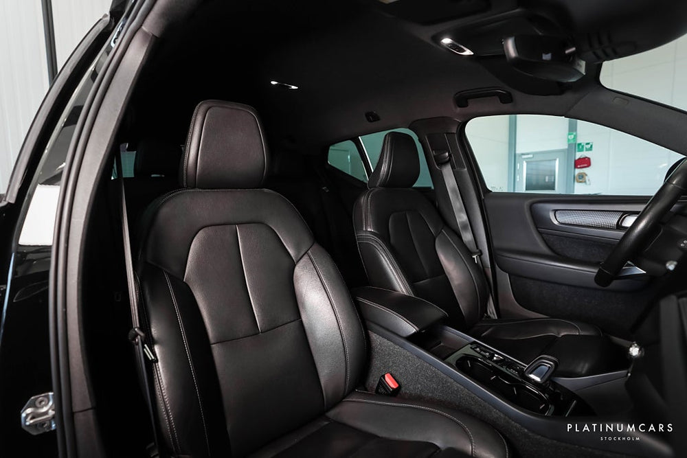Volvo XC40 T5 Recharge R-Design / LEASEBAR / Värmare / Dragkrok