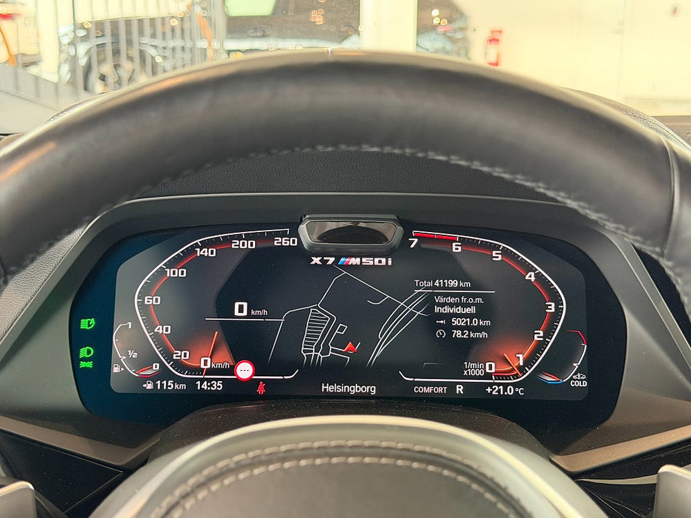 BMW X7 M50i xDrive 530hk / 7-sits / H&K / HUD / Night / Drag
