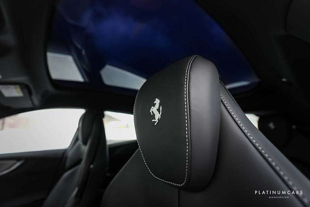 Ferrari Purosangue 6.5 V12 725hk / Kolfiber / Massage / Pano / LEDs