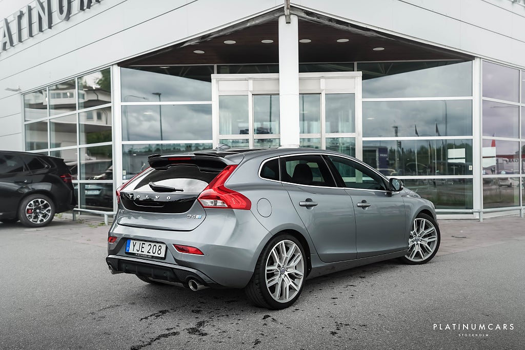 Volvo V40 D4 R-Design Polestar / Sv.Såld / Värmare / Pano