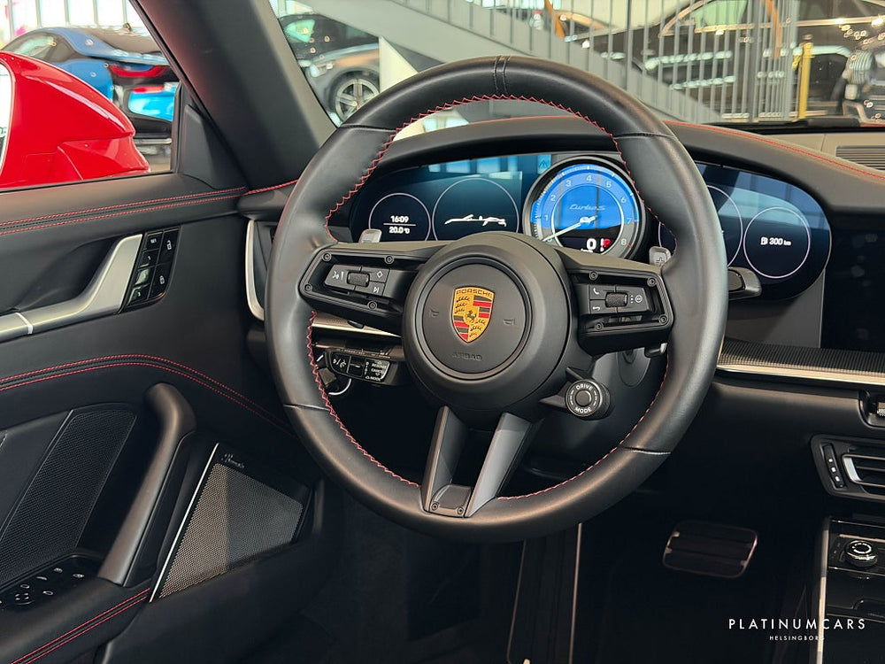 Porsche 911 Turbo S 992 Cabriolet 650hk / Sv.såld / LEASEBAR / Burmester