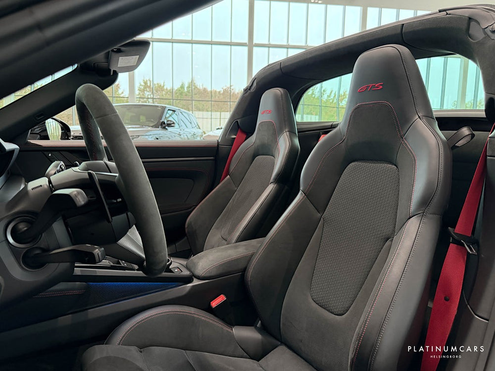 Porsche 911 992.2 Targa 4 GTS PDK 2026 / Kolfiber / Lift / Matrix