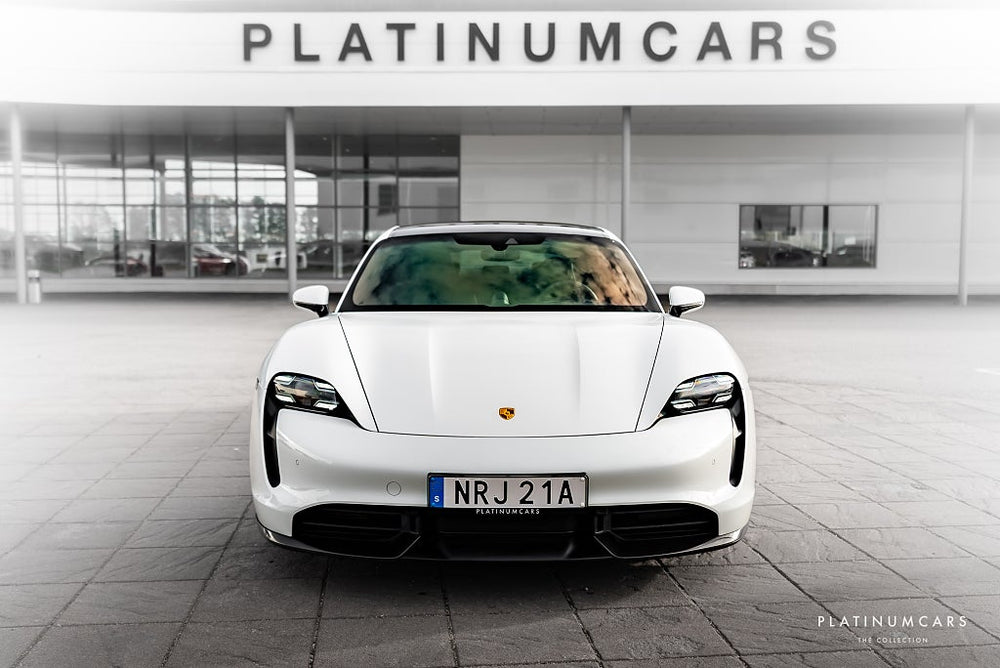 Porsche Taycan Turbo S Performance 761hk / Sv.såld / Carbon