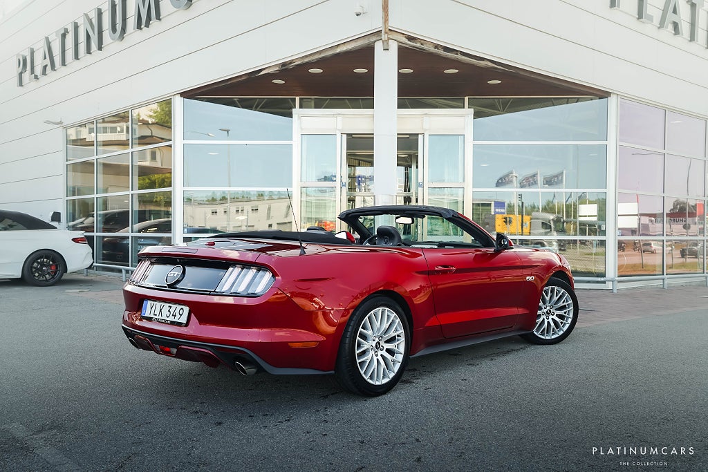 Ford Mustang GT Convertible 421hk / Sv.Såld / Shaker / Ruby Red