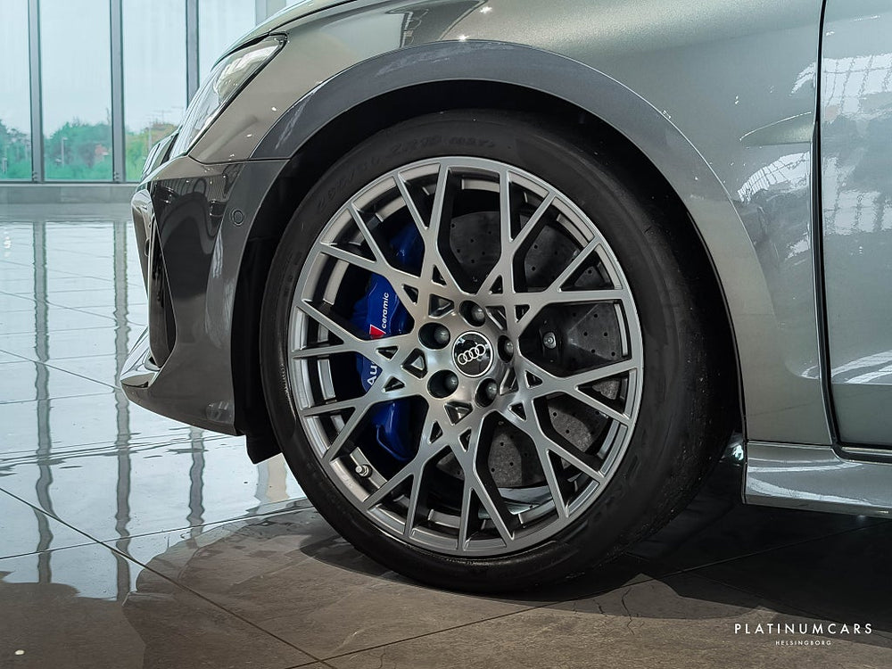 Audi RS3 Performance EDT Sedan 407hk / 1 av 300 / Sv.såld / SPEC