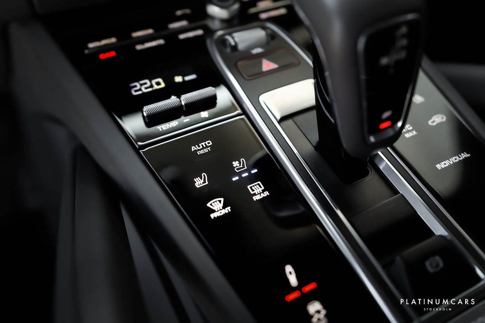 Porsche Cayenne E-Hybrid Coupé / Sv.Såld / HUD / Massage / Night Vision