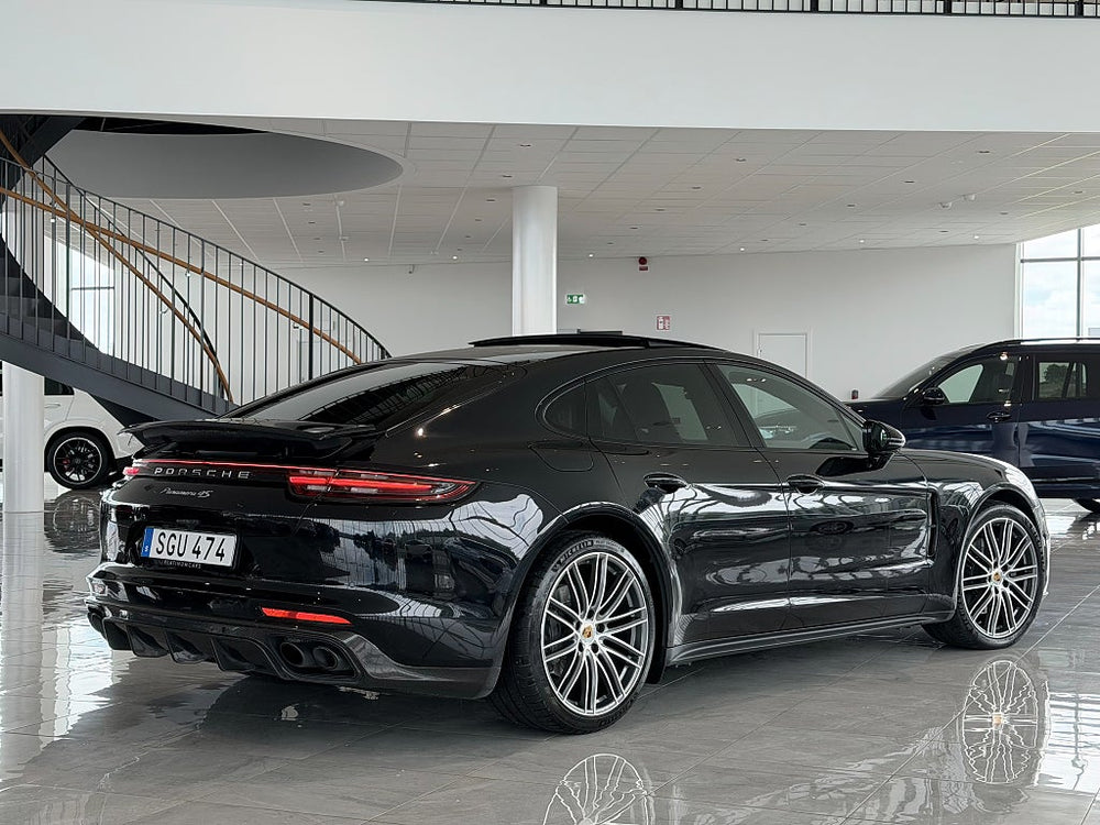 Porsche Panamera 4S V8 Diesel PDK 422hk / PDLS+ / CHRONO / PASM / BOSE