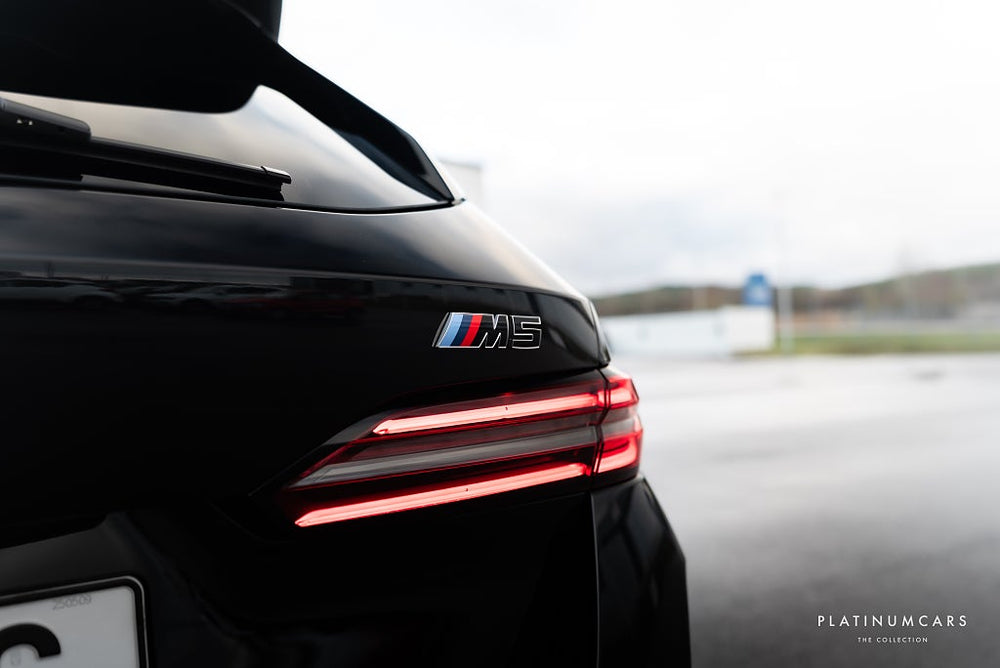 BMW M5 Touring xDrive 727hk / LEASEBAR / Sv.såld / SPEC