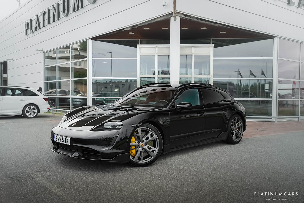 2021 Porsche Taycan Turbo S Cross Turismo