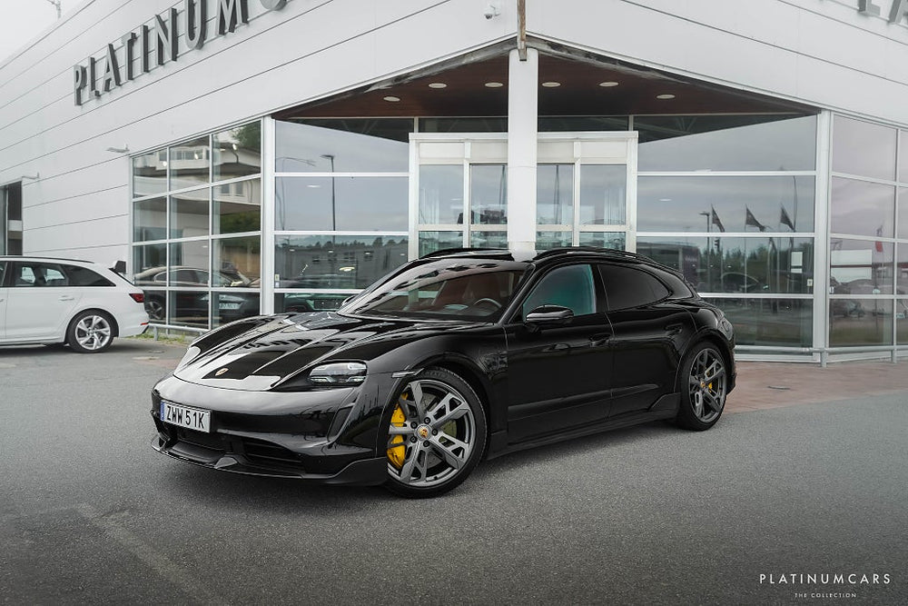 Porsche Taycan Turbo S Cross Turismo 761hk / 18-vägs / Kolfiber