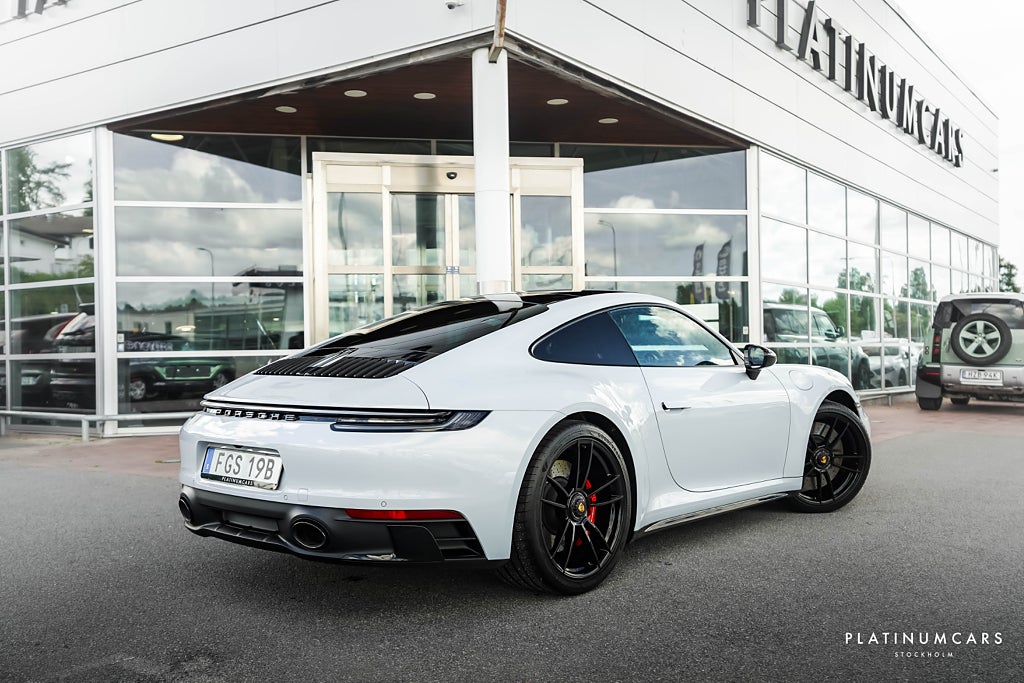 Porsche 911 992 Carrera GTS 480hk / Skalstolar / Kolfiber / Manuell