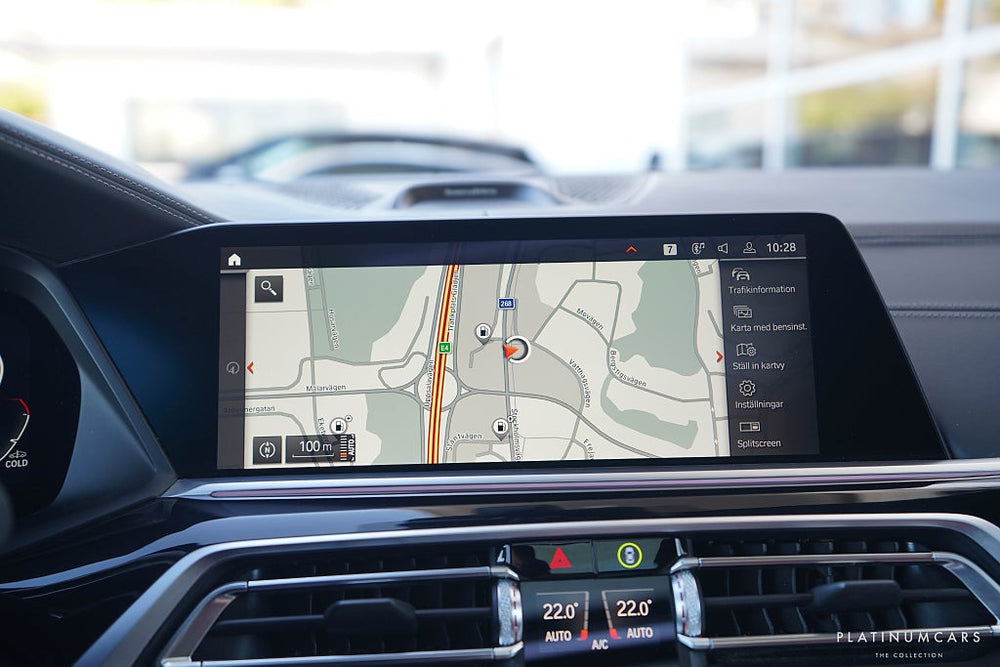 BMW X7 xDrive30d M Sport / Individual / B&W / Sky Lounge