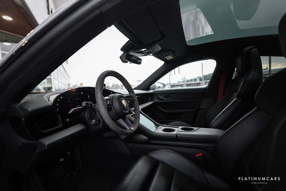 Porsche Taycan 4S Performance / BOSE / 18-vägs / Pano / SE SPEC