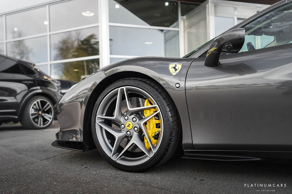 Ferrari F8 Spider 720hk / Kolfiber / Edizione Finale / Historical