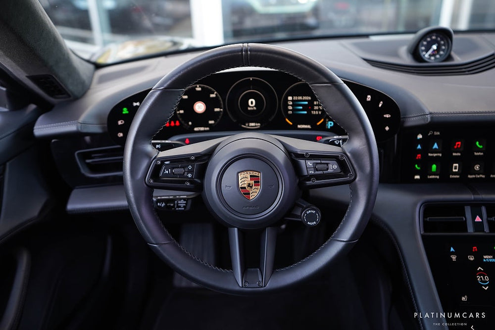 Porsche Taycan GTS Sport Turismo / 18-vägs / Bose / Pano / SE SPEC