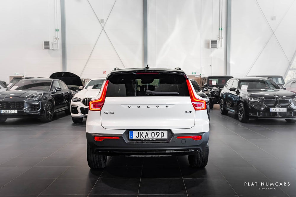 Volvo XC40 B4 AWD R-Design / LEASEBAR / H&K / Dragkrok