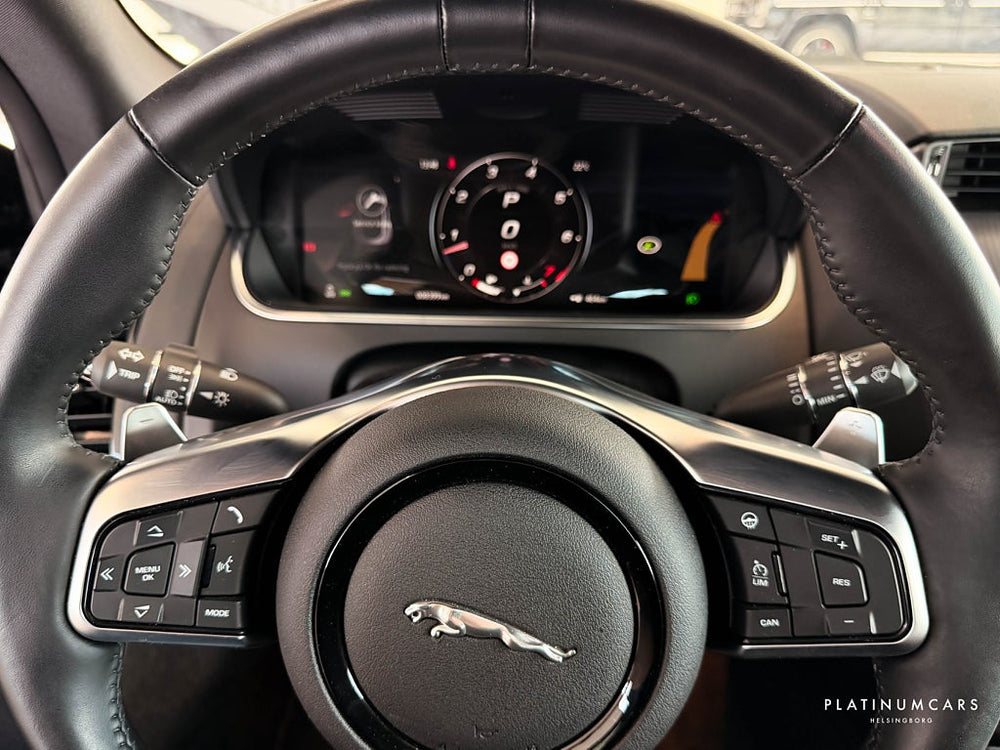 Jaguar F-Type P300 Quickshift R-Dynamic, R-Dynamic Black 2024