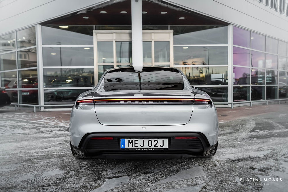 Porsche Taycan 4S Performance / BOSE / 18-vägs / Pano / SE SPEC