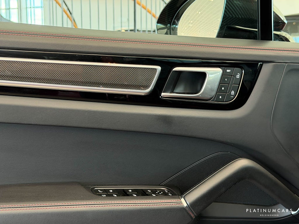 Porsche Cayenne E-Hybrid Coupé Platinum EDT / SportDesign / PTS / SPEC