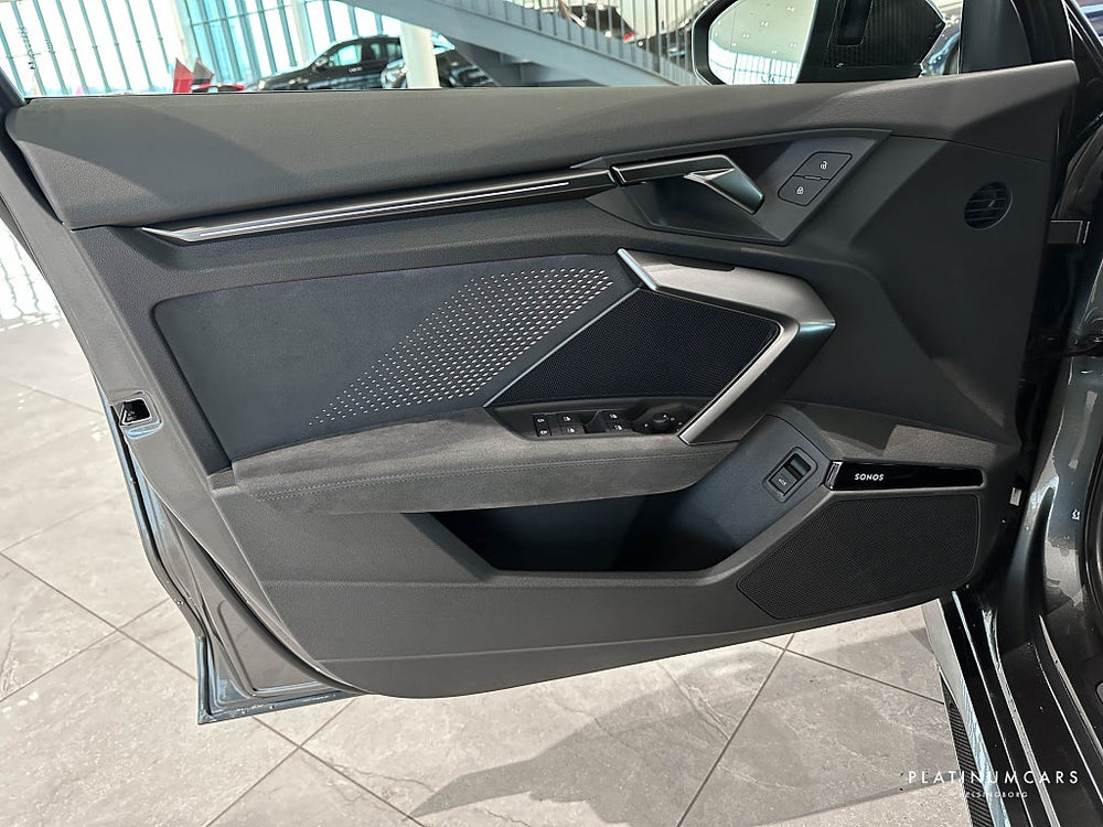 Audi RS3 SPORTBACK 400HK / SV.SÅLD / SKALSTOL / KOLFIBER