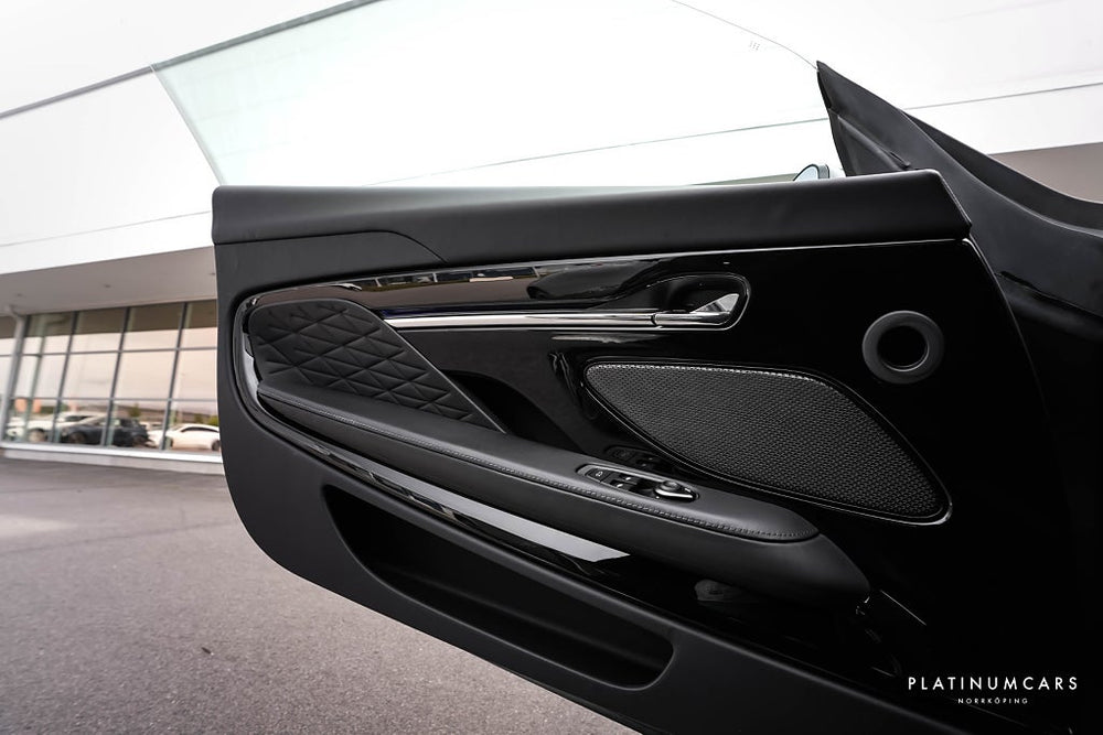 Aston Martin DB12 Coupé 680hk 2025 / "NY BIL" / LEASEBAR