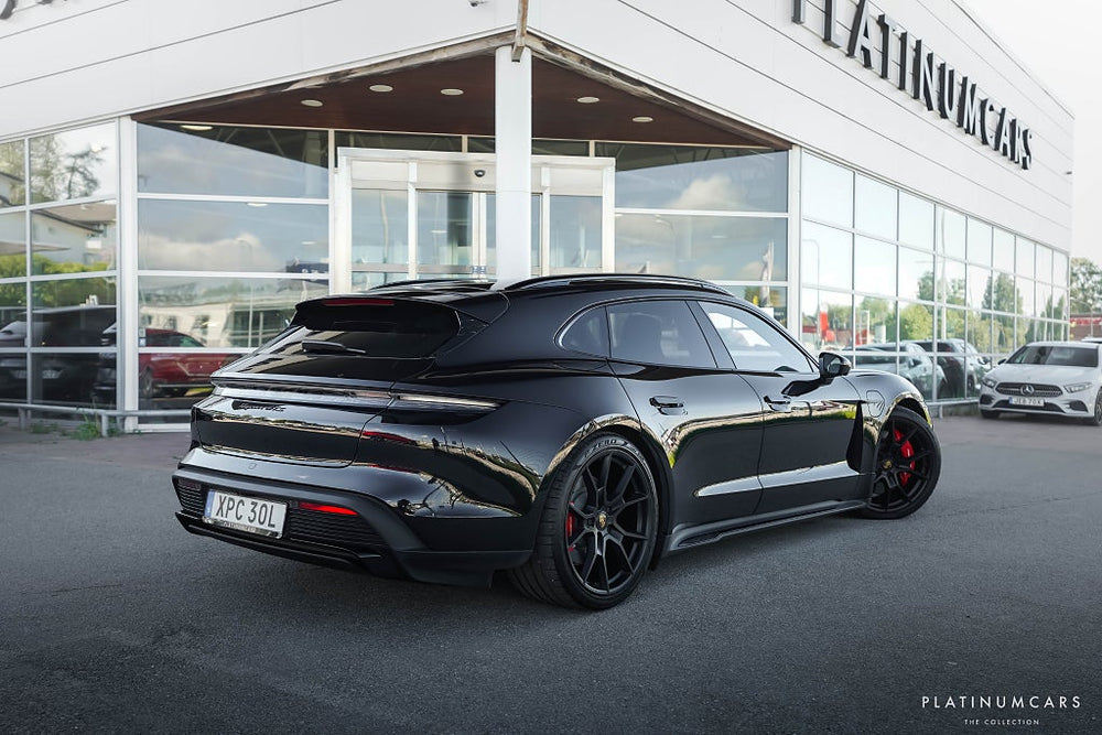 Porsche Taycan GTS Sport Turismo / 18-vägs / Bose / Pano / SE SPEC