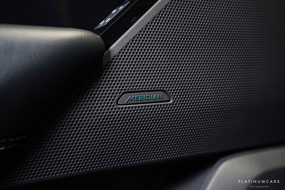 Land Rover Range Rover Velar Velar D180 AWD R-Dynamic / Meridian / Pano / Värmare