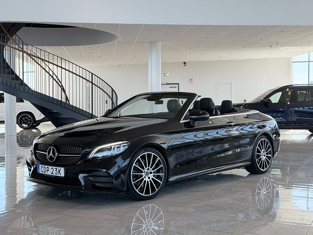 Mercedes-Benz C 300 AMG Cabriolet 258hk / Burmester / 360° / Navigation