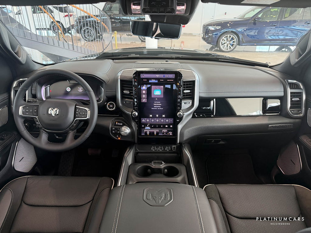 RAM 1500 Laramie Night Premium 2026 / NYA MOD/ LEASEBAR