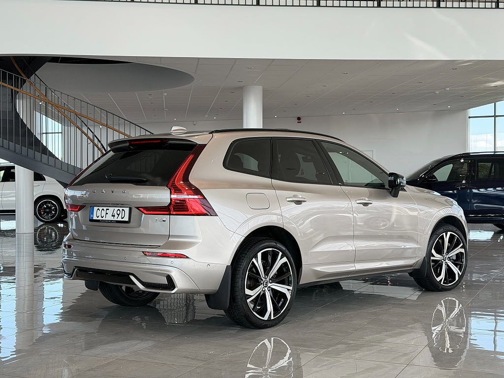 Volvo XC60 T6 Plug-In AWD 350hk / ULTRA DARK / Luftfjädring / B&W