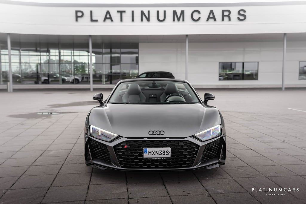 Audi R8 Spyder V10 Performance Q 620hk / B&O / Kolfiber