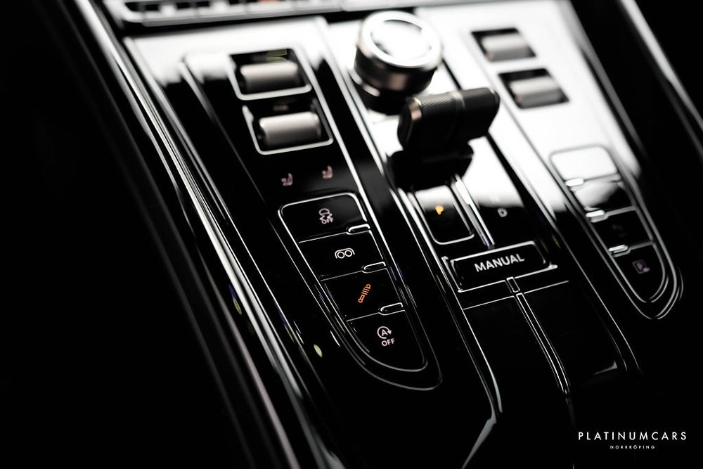 Aston Martin DB12 Coupé 680hk 2025 / "NY BIL" / LEASEBAR